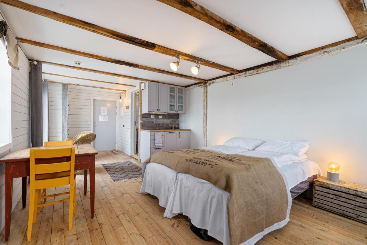 Sveggvika Guesthouse Sveggen Exteriör bild